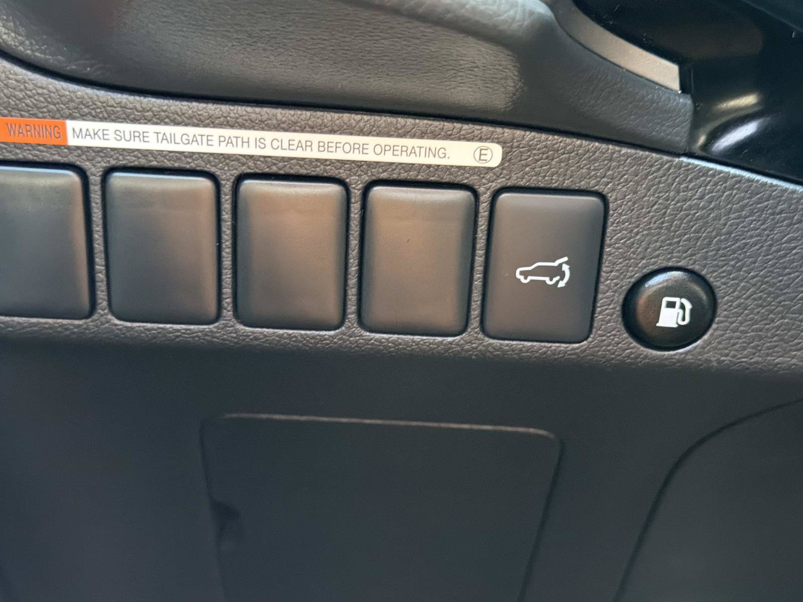 Used 2018 Mitsubishi Outlander SEL AWD/4WD image 29