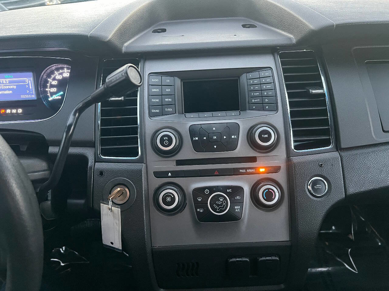 Used 2017 Ford Taurus Police Interceptor AWD image 27