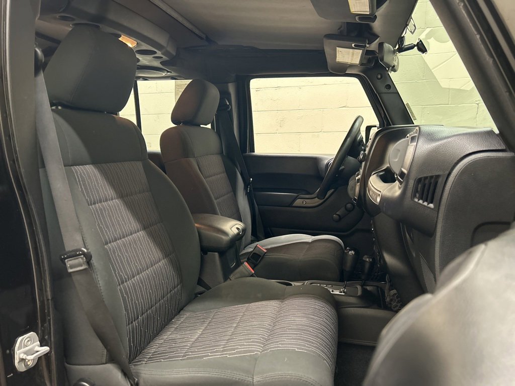 Used 2012 Jeep Wrangler Unlimited Sport image 10