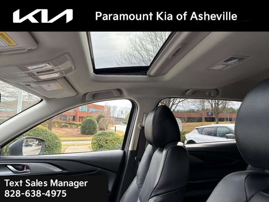 Used 2023 MAZDA CX-9 Touring image 12