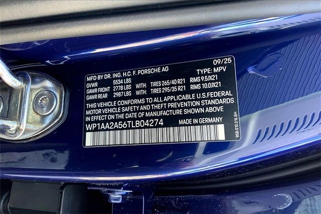 Certified 2026 Porsche Macan image 42