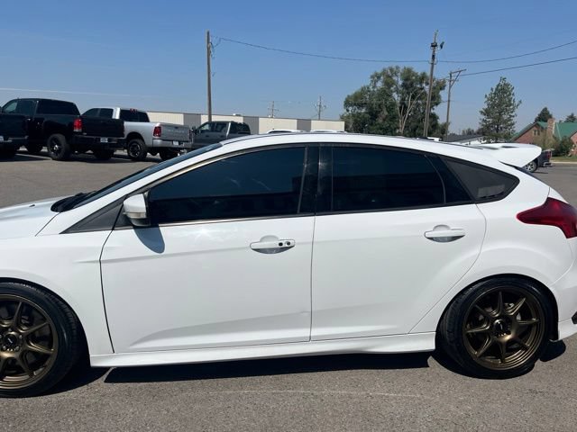 Used 2016 Ford Focus ST FWD image 6