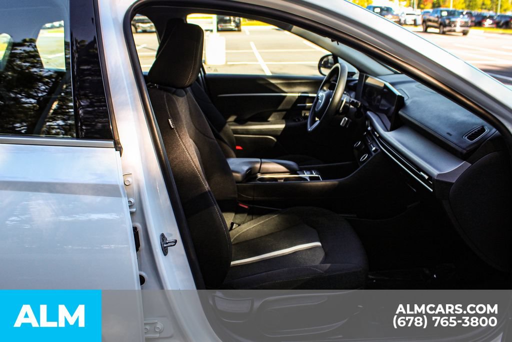 Used 2025 Hyundai Sonata SEL FWD image 20