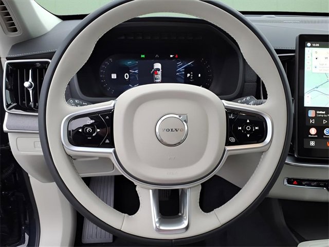 New 2026 Volvo XC90 B6 Ultra image 14