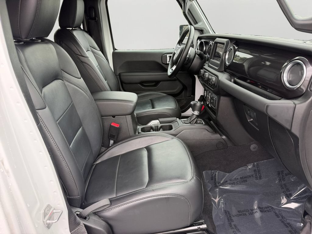 Used 2021 Jeep Wrangler Unlimited Sahara AWD/4WD image 8
