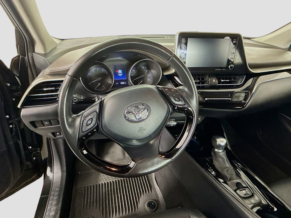 Certified 2022 Toyota C-HR Limited image 11