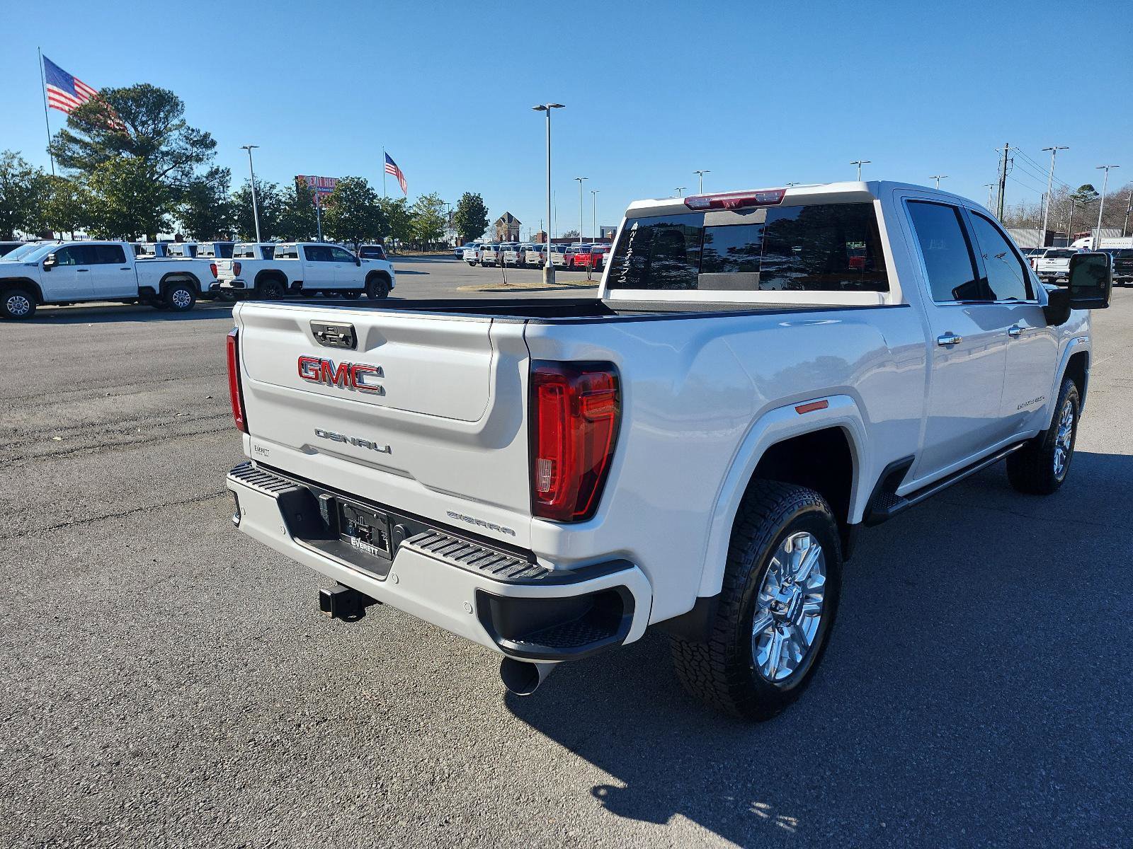Certified 2022 GMC Sierra 2500 Denali w/ Denali Ultimate Package image 3