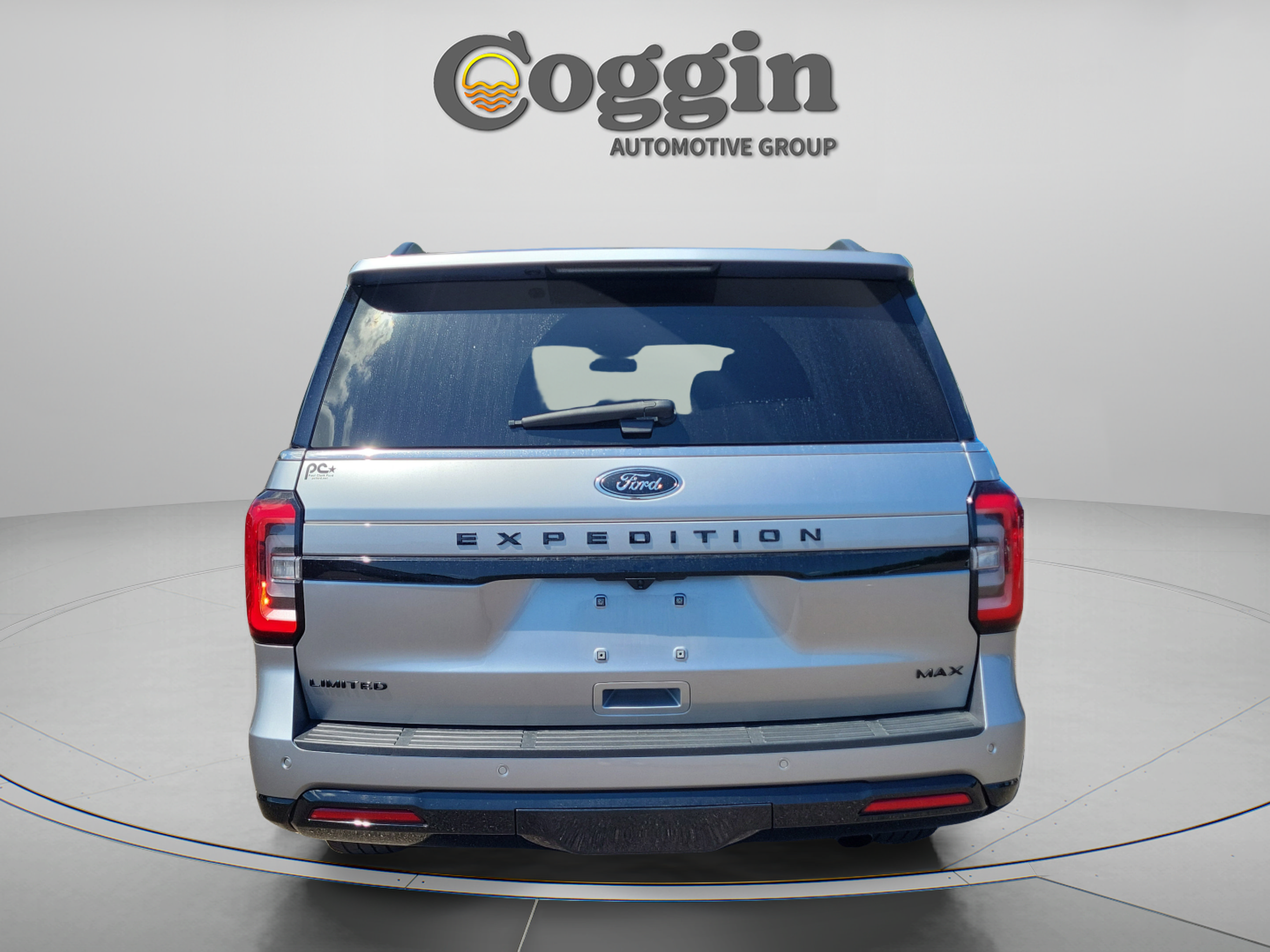 Used 2024 Ford Expedition Max Limited RWD image 4