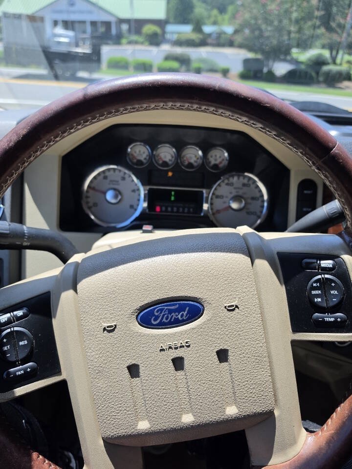 Used 2008 Ford F450 Lariat AWD/4WD image 18