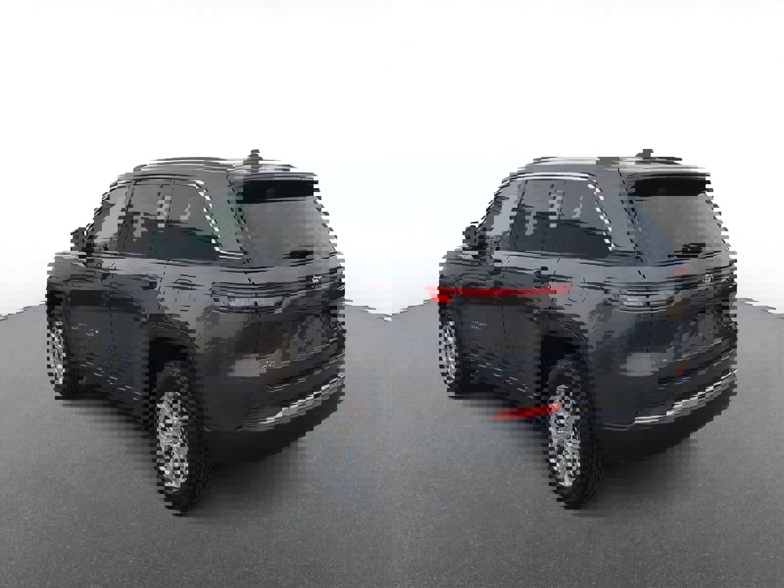 Used 2023 Jeep Grand Cherokee Limited image 6