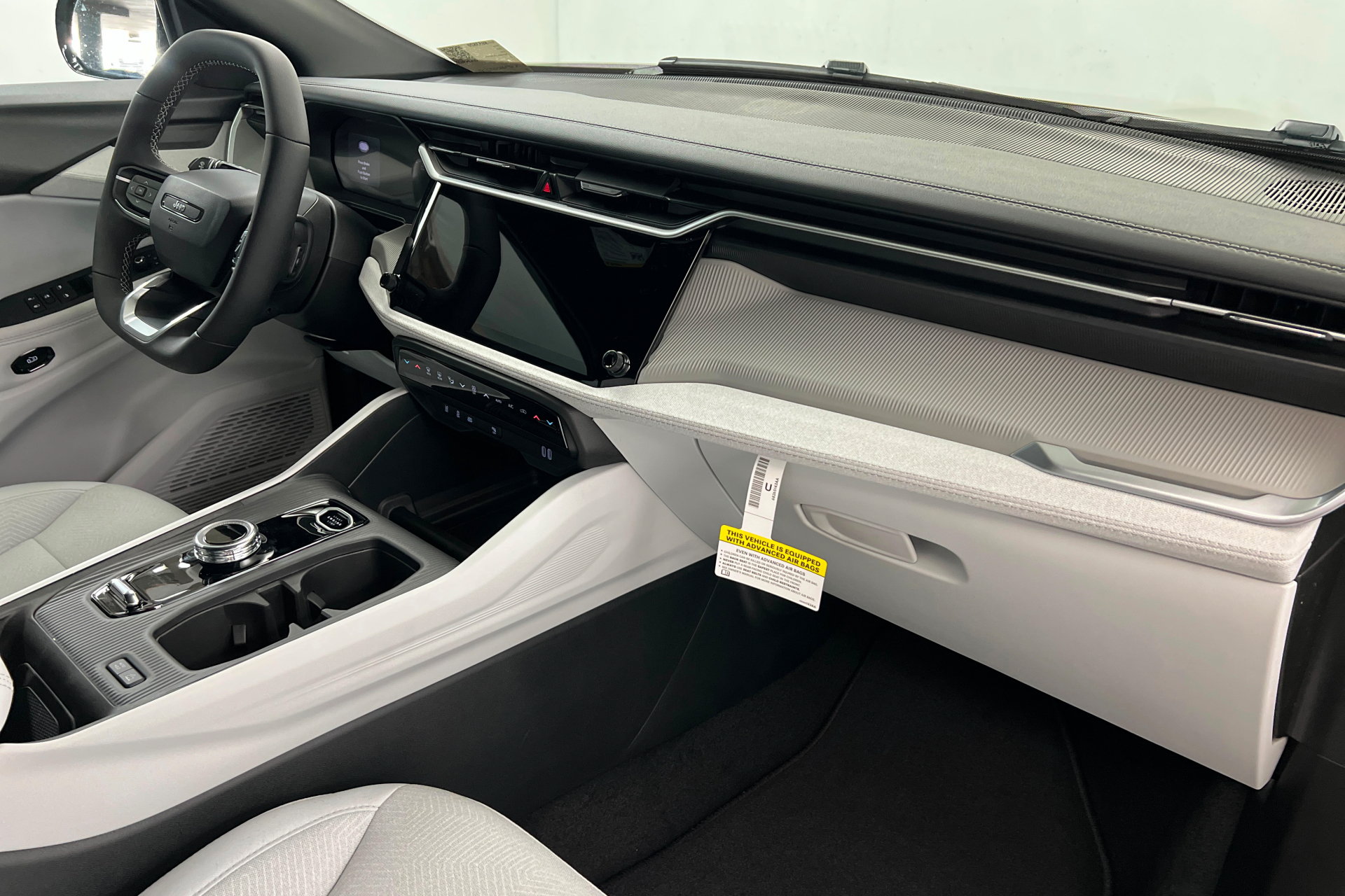 New 2026 Jeep Cherokee Laredo AWD/4WD image 24