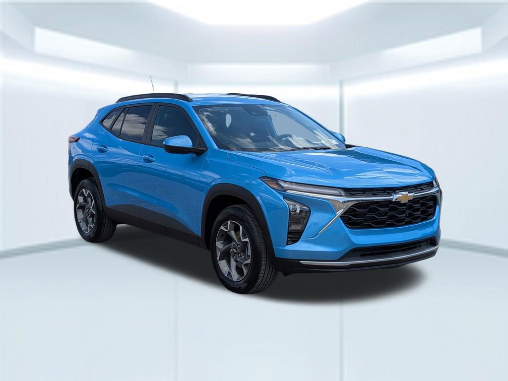 Used 2026 Chevrolet Trax LT w/ Driver Confidence Package FWD image 8