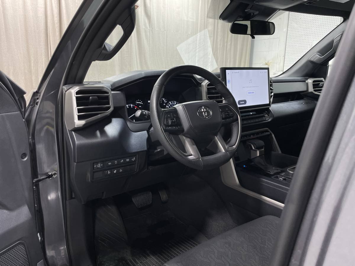 Used 2025 Toyota Tundra SR5 w/ SR5 Premium Package AWD/4WD image 10