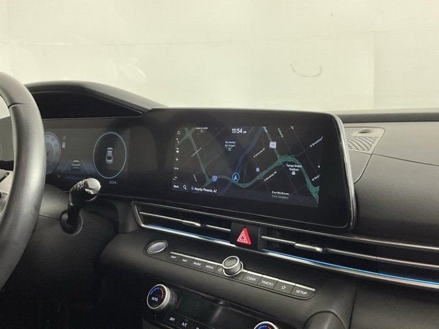 Used 2025 Hyundai Elantra SEL image 23