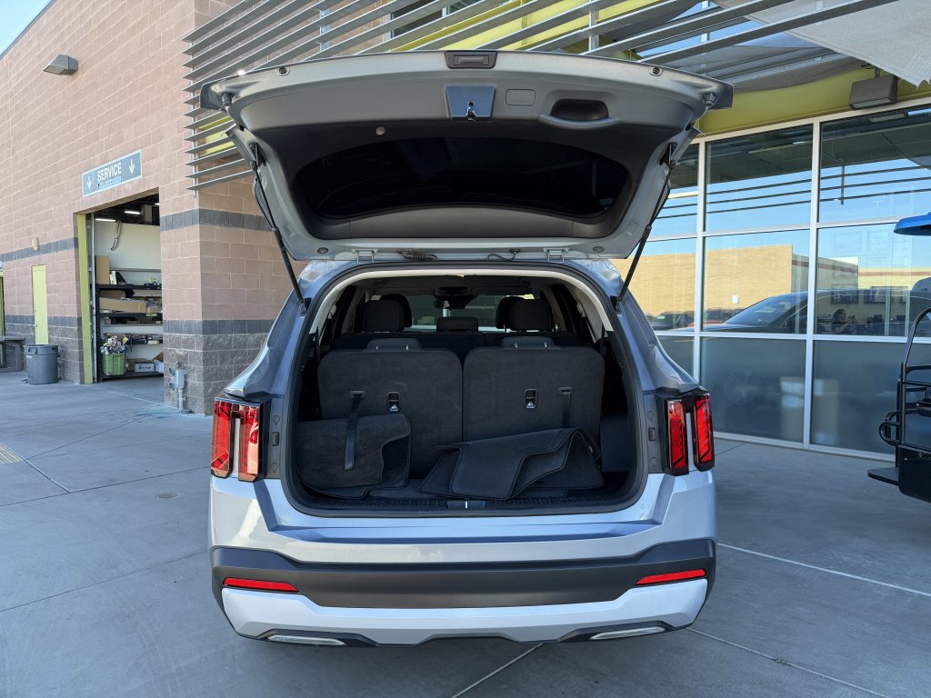 Used 2024 Kia Sorento LX image 35