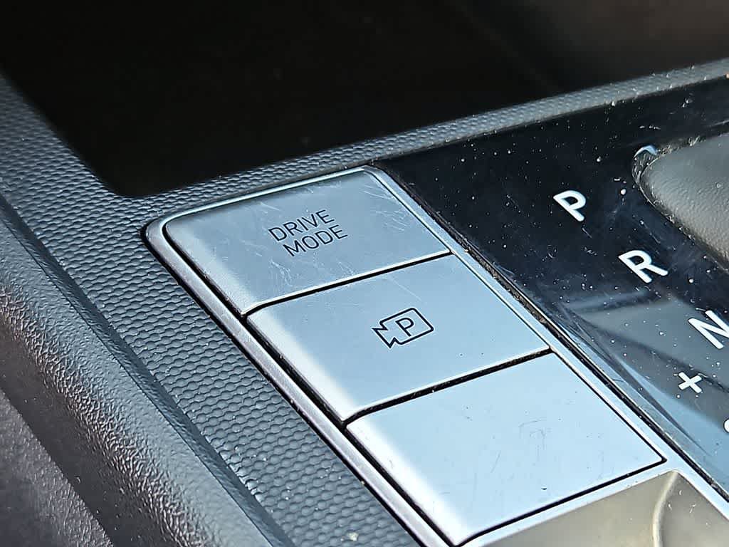 Used 2023 Hyundai Elantra Blue FWD image 25