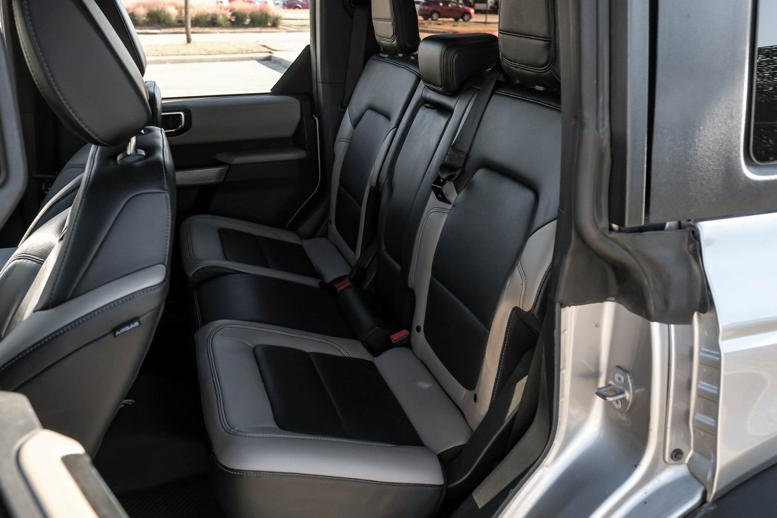 Used 2022 Ford Bronco Wildtrak image 37