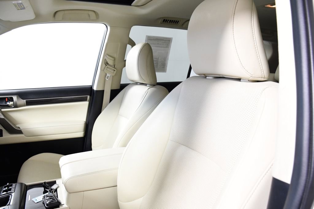 Used 2021 Lexus GX 460 Premium w/ Premium Package image 17
