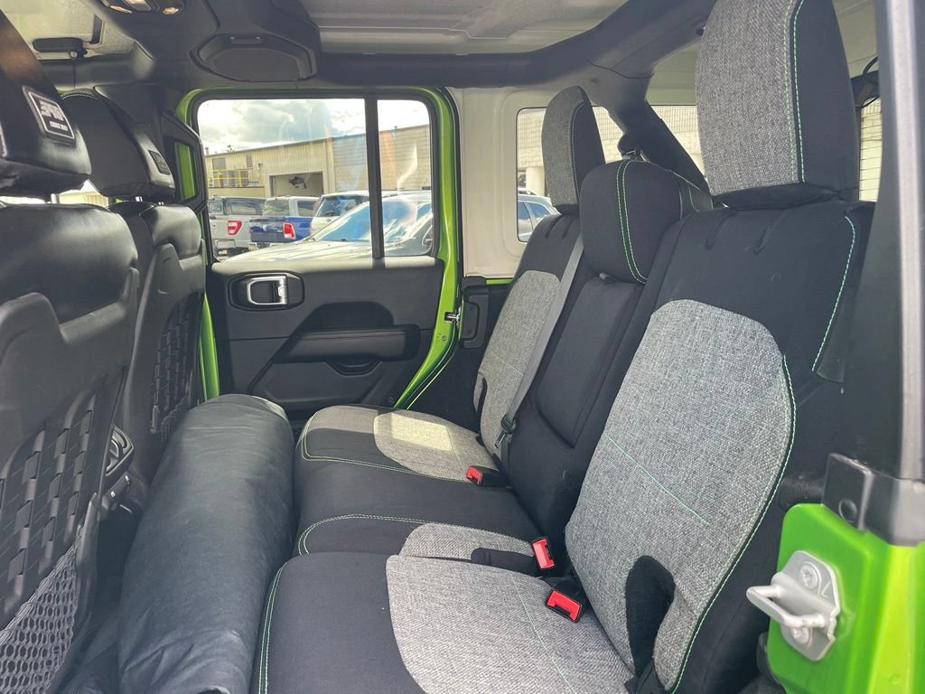 Used 2019 Jeep Wrangler Unlimited Rubicon w/ Dual Top Group AWD/4WD image 9