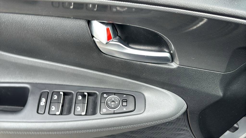 Used 2023 Hyundai Santa Fe SE AWD/4WD image 14