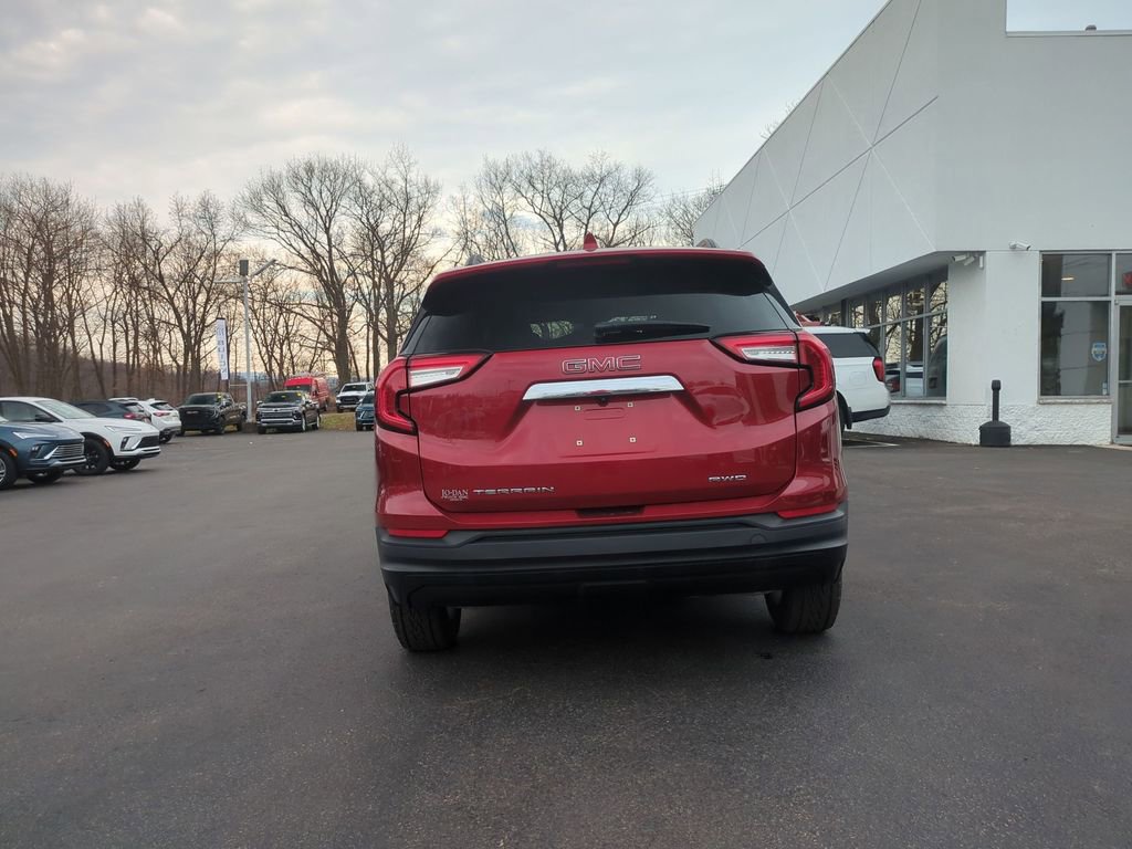 Certified 2022 GMC Terrain SLE w/ Driver Convenience Package image 6