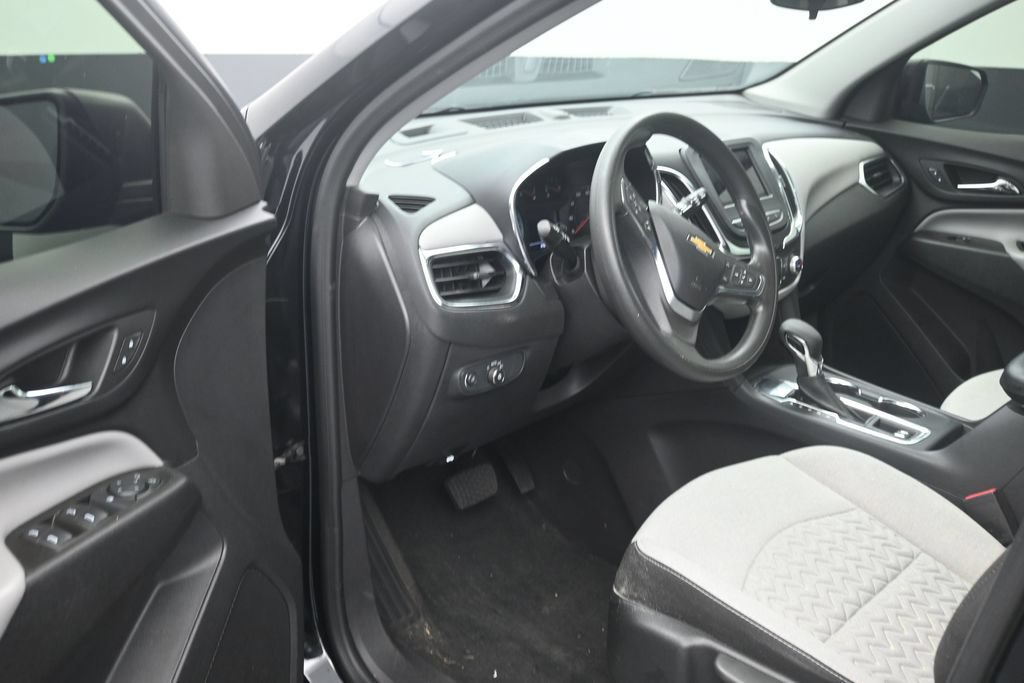 Used 2024 Chevrolet Equinox LS FWD image 10