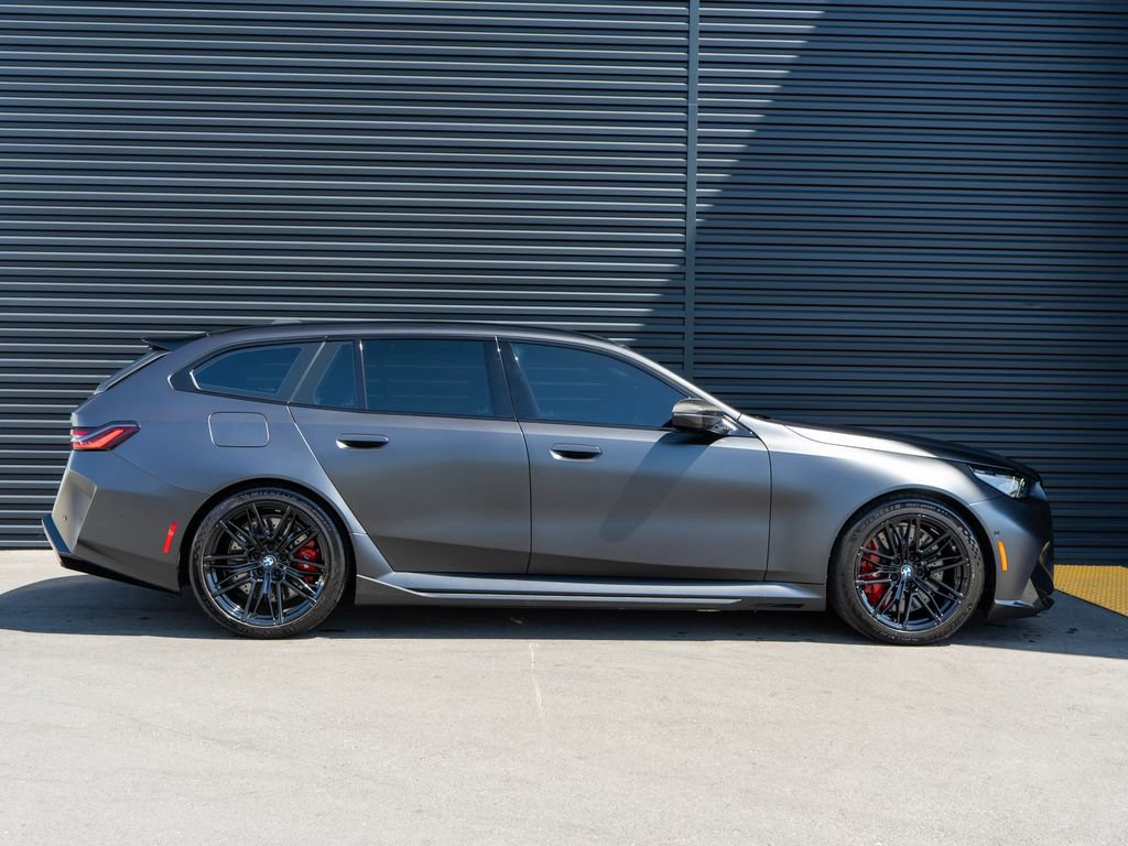Used 2026 BMW M5 Touring AWD/4WD image 8