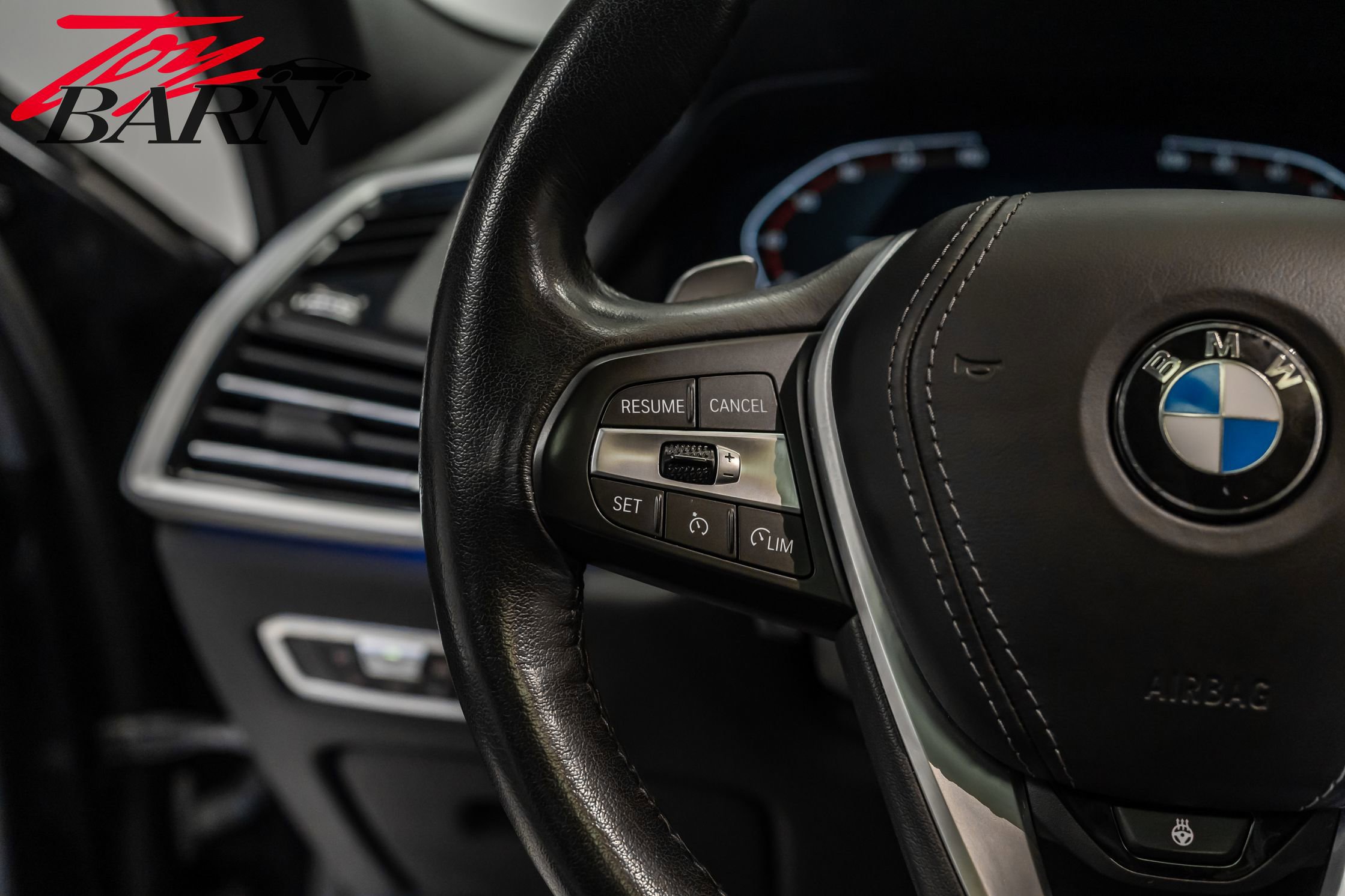 Used 2023 BMW X6 xDrive40i w/ Premium Package image 29