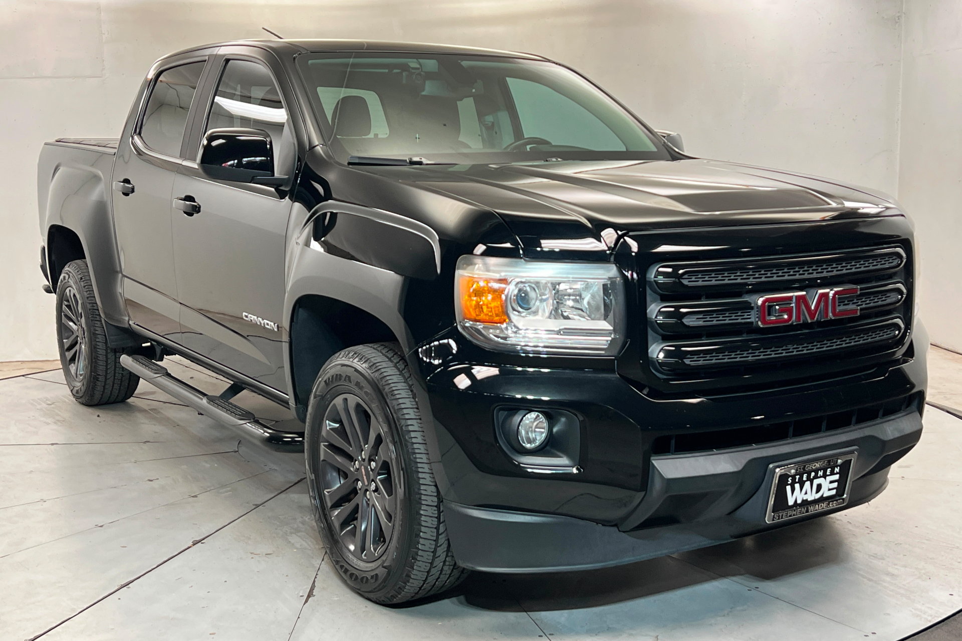 Used 2017 GMC Canyon SLE w/ Nightfall Edition RWD image 8
