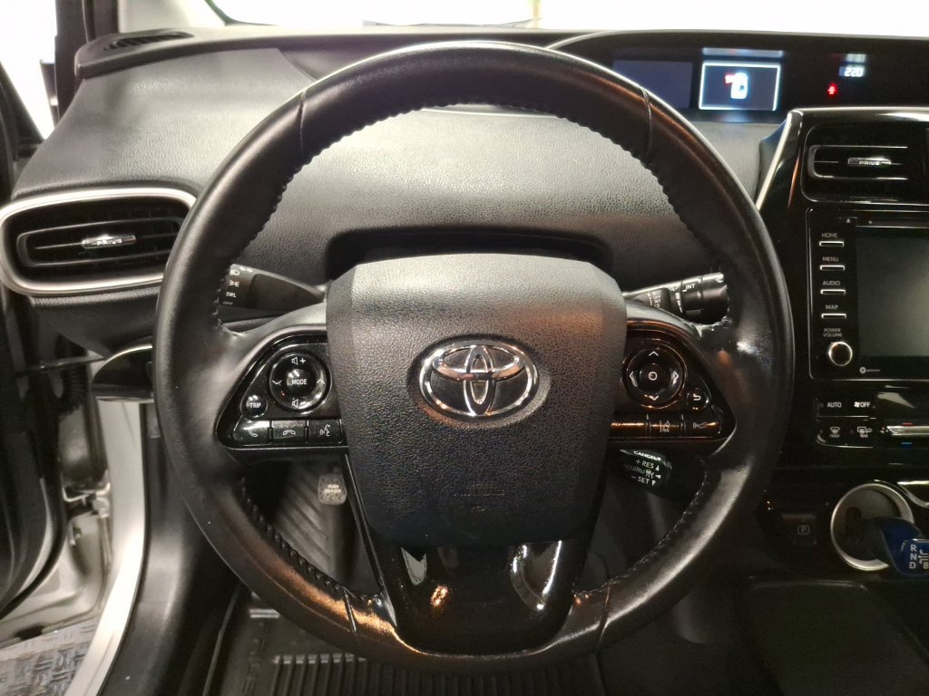 Used 2022 Toyota Prius Prime LE FWD image 18