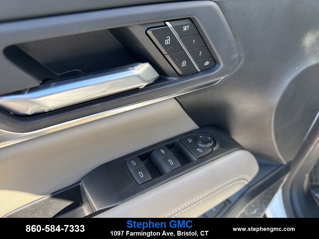 New 2026 GMC Terrain Elevation w/ Elevation Premium Package AWD/4WD image 14