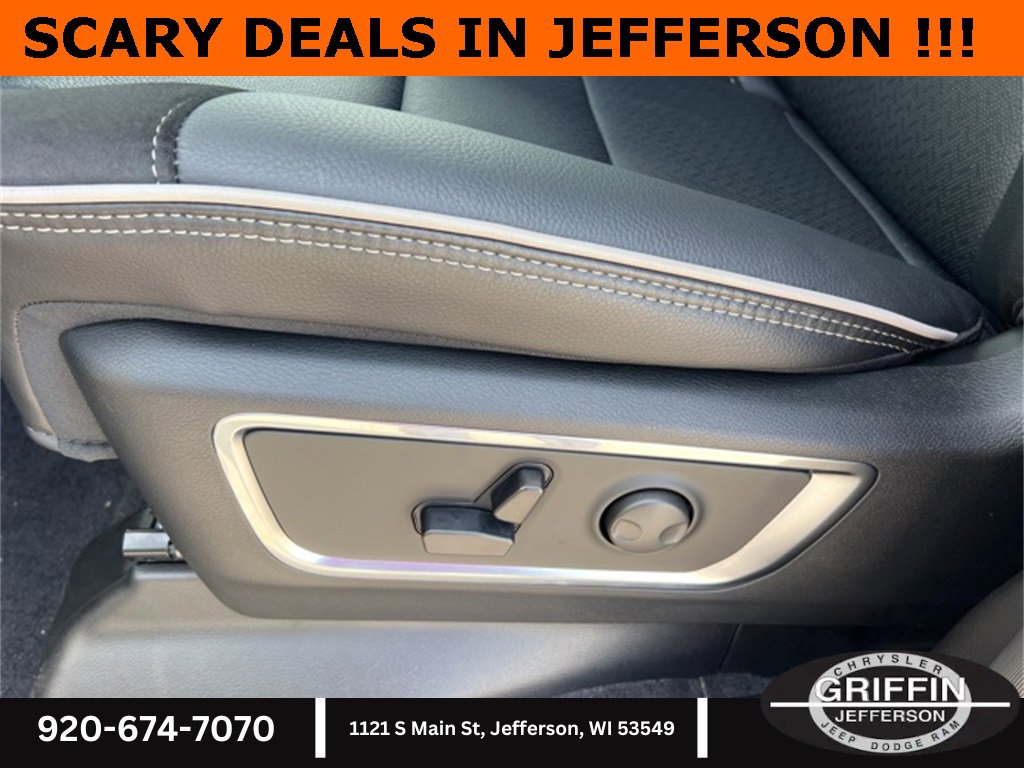 New 2026 RAM 1500 Laramie w/ Night Edition image 15