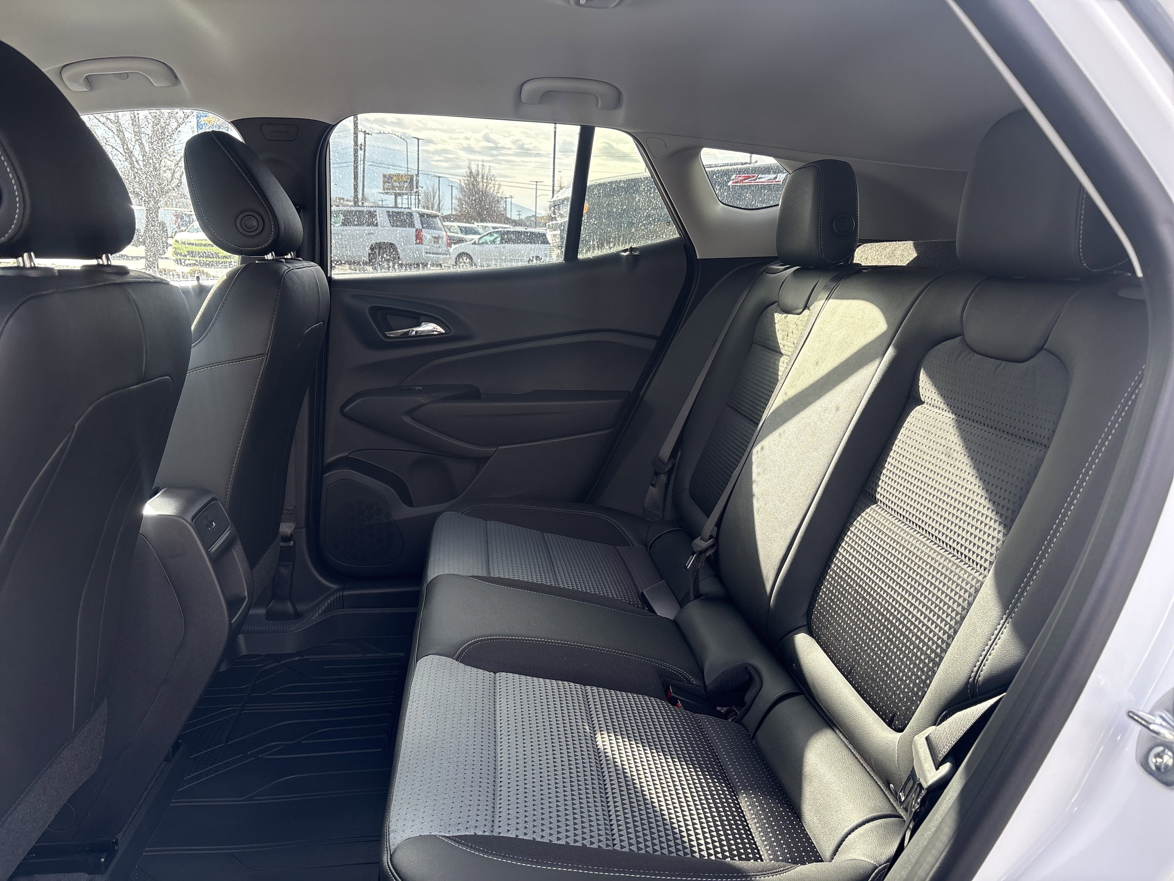 New 2026 Chevrolet Trax LT w/ Driver Confidence Package FWD image 24