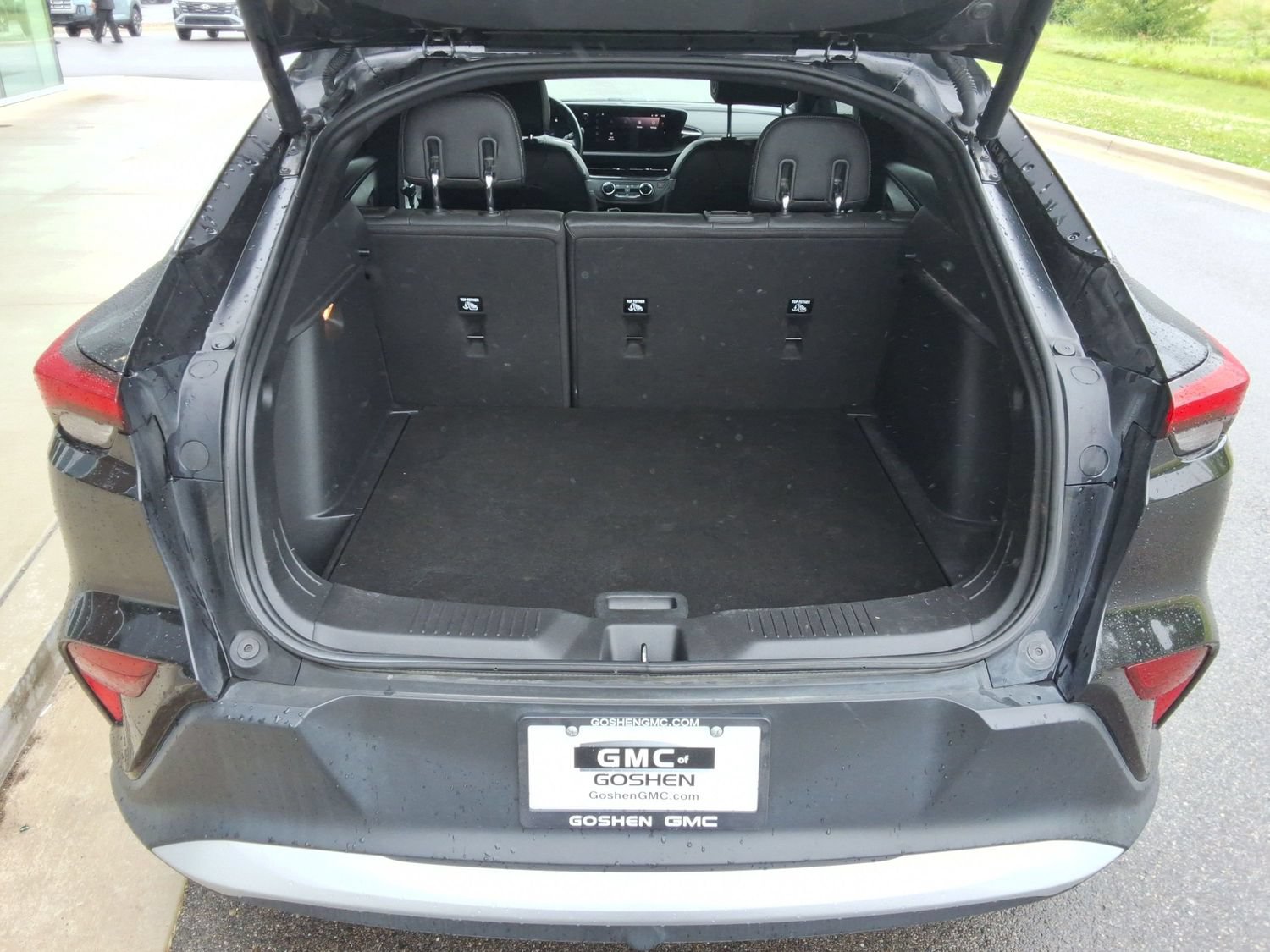 Used 2024 Buick Envista Preferred w/ Convenience I Package FWD image 31