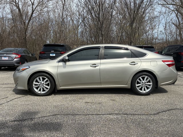Used 2015 Toyota Avalon XLE image 8