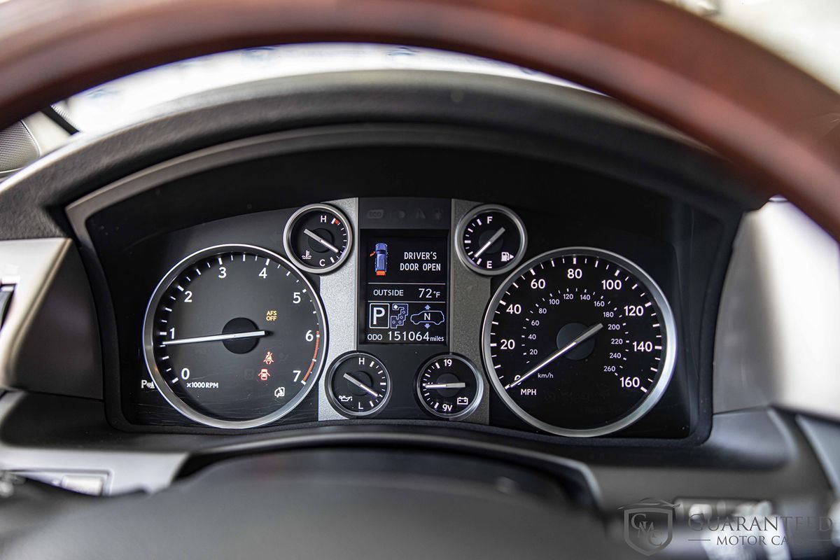 Used 2015 Lexus LX 570 4WD w/ Luxury Package image 25