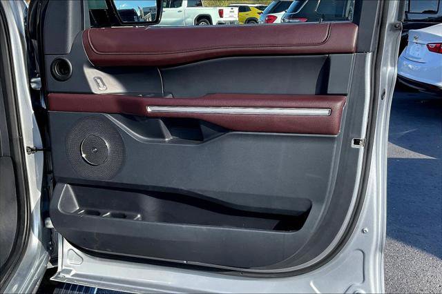 Used 2024 Ford Expedition Max Limited image 25