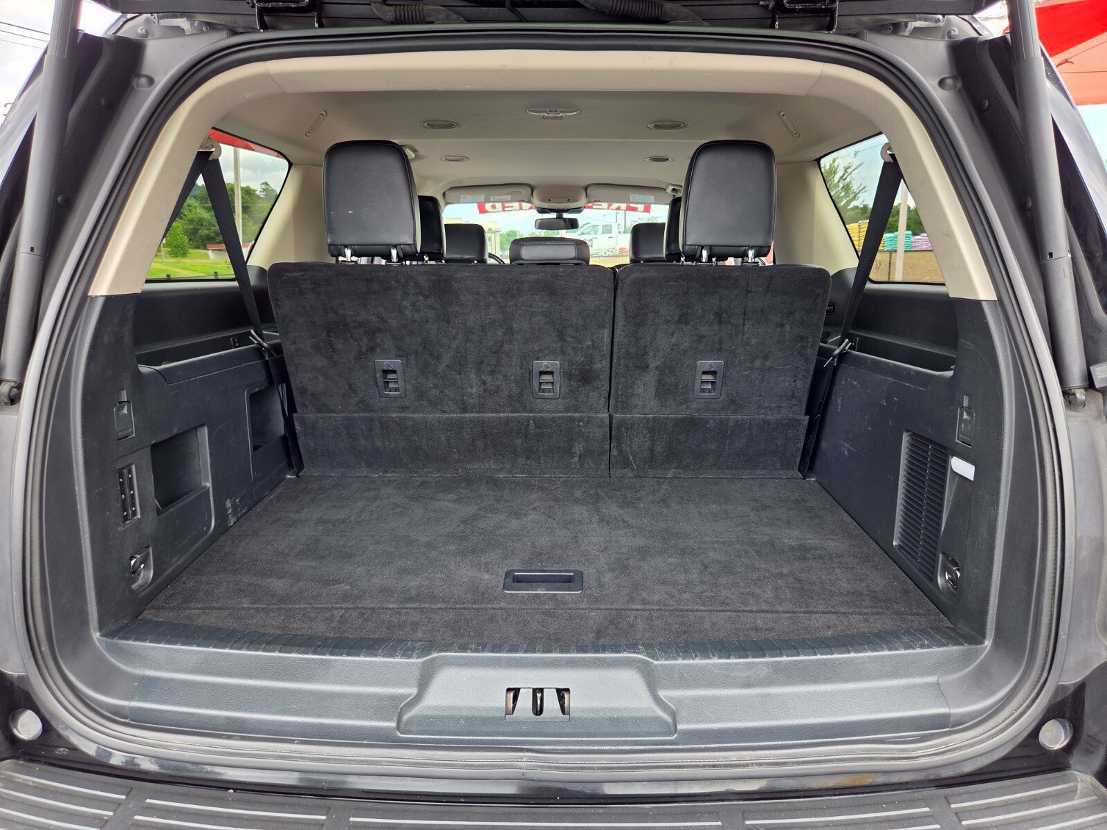 Used 2024 Ford Expedition Max XLT AWD/4WD image 17