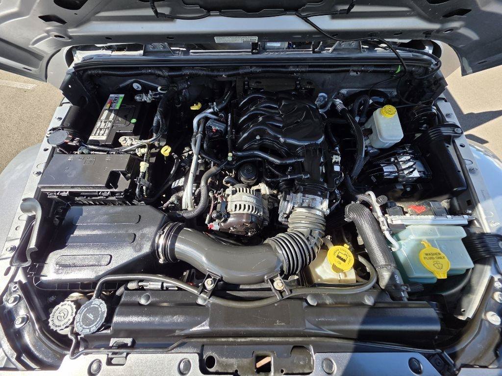 Used 2013 Jeep Wrangler Unlimited Sport AWD/4WD image 19