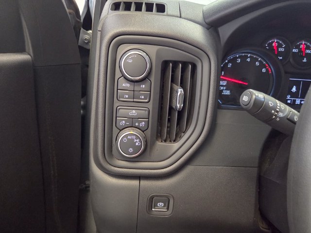 Used 2024 Chevrolet Silverado 1500 Custom Trail Boss AWD/4WD image 29