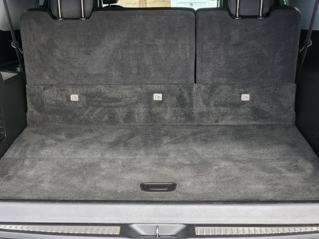 Used 2020 GMC Yukon XL Denali w/ Denali Premium Package image 12