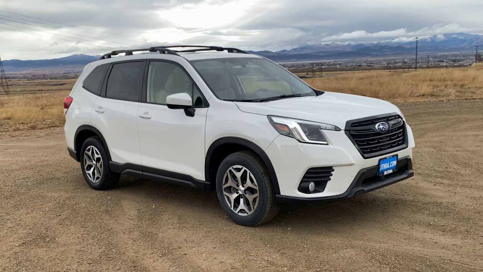 Used 2023 Subaru Forester Premium image 2
