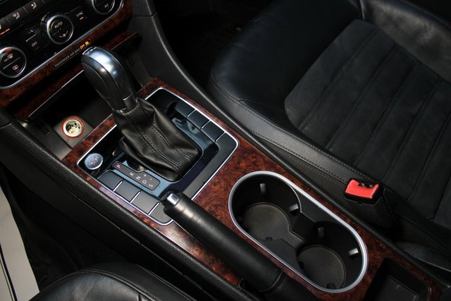 Used 2013 Volkswagen Passat TDI SEL Premium image 27