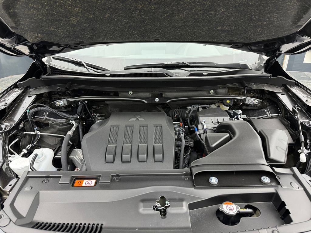 New 2026 Mitsubishi Eclipse Cross SEL image 25