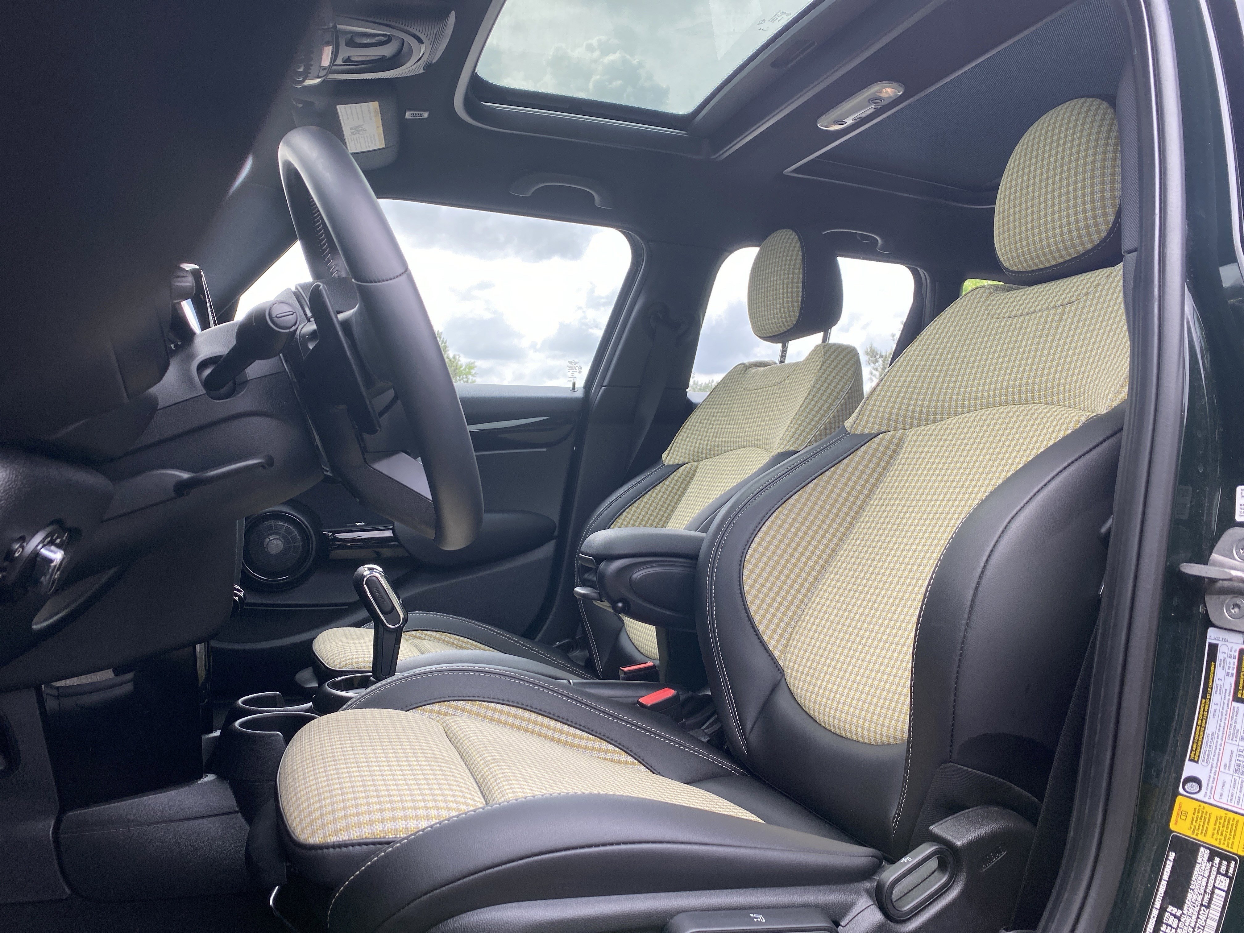 Used 2023 MINI Cooper S w/ MINI Resolute Edition image 7