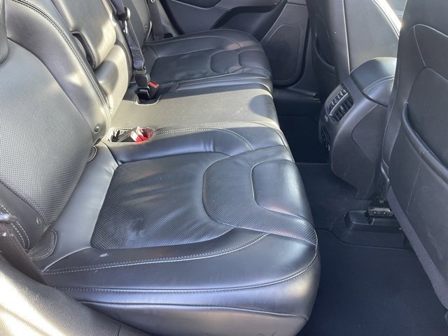 Used 2019 Jeep Cherokee Limited image 8