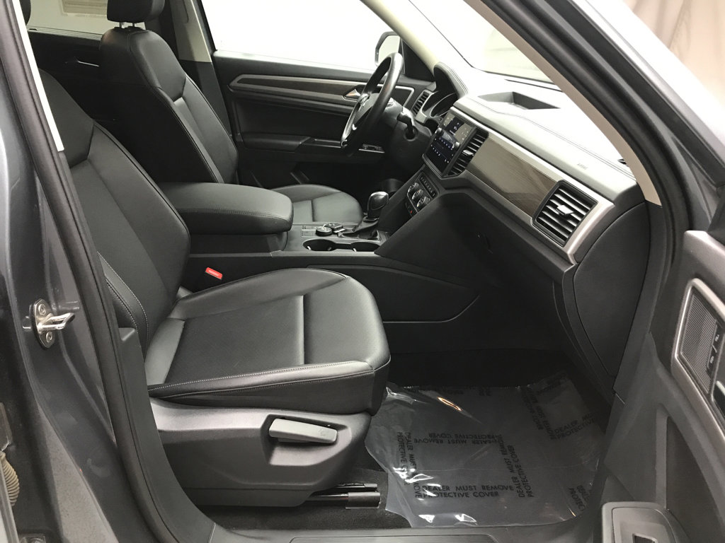 Used 2020 Volkswagen Atlas SE w/ Panoramic Sunroof Package image 22
