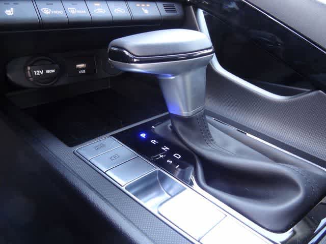 Used 2025 Hyundai Elantra SEL FWD image 41