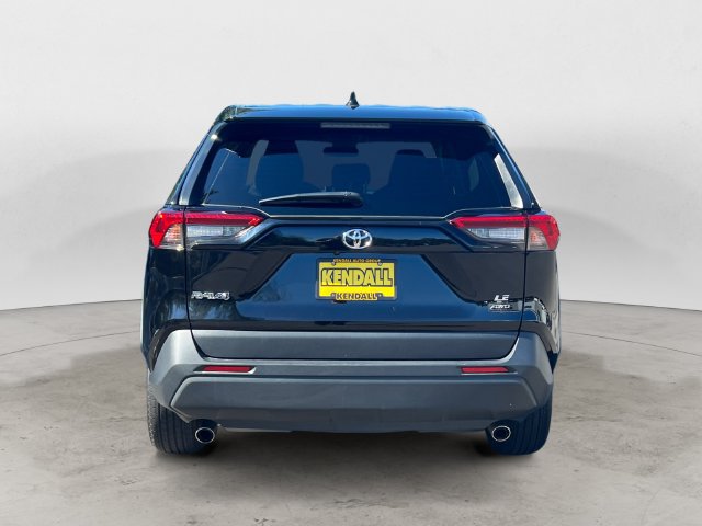 Used 2025 Toyota RAV4 LE AWD/4WD image 6