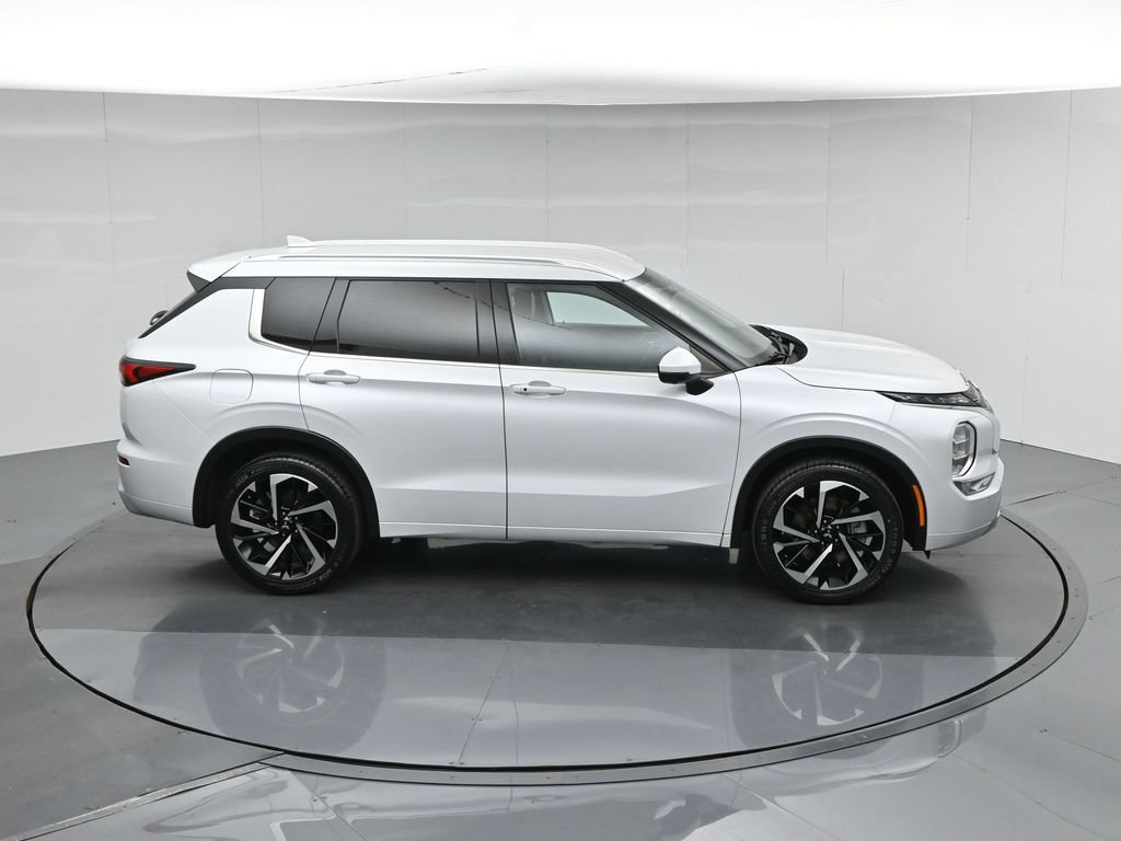 Used 2024 Mitsubishi Outlander SEL FWD image 51